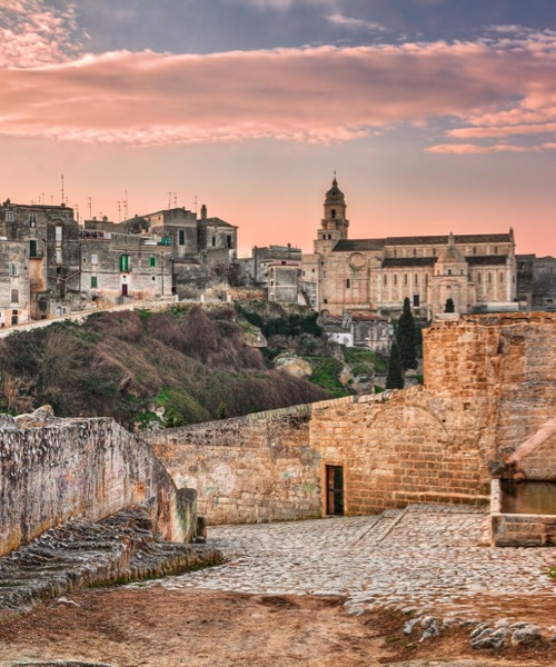 Ylbanda Gastronomi ve Doa Harikas Puglia