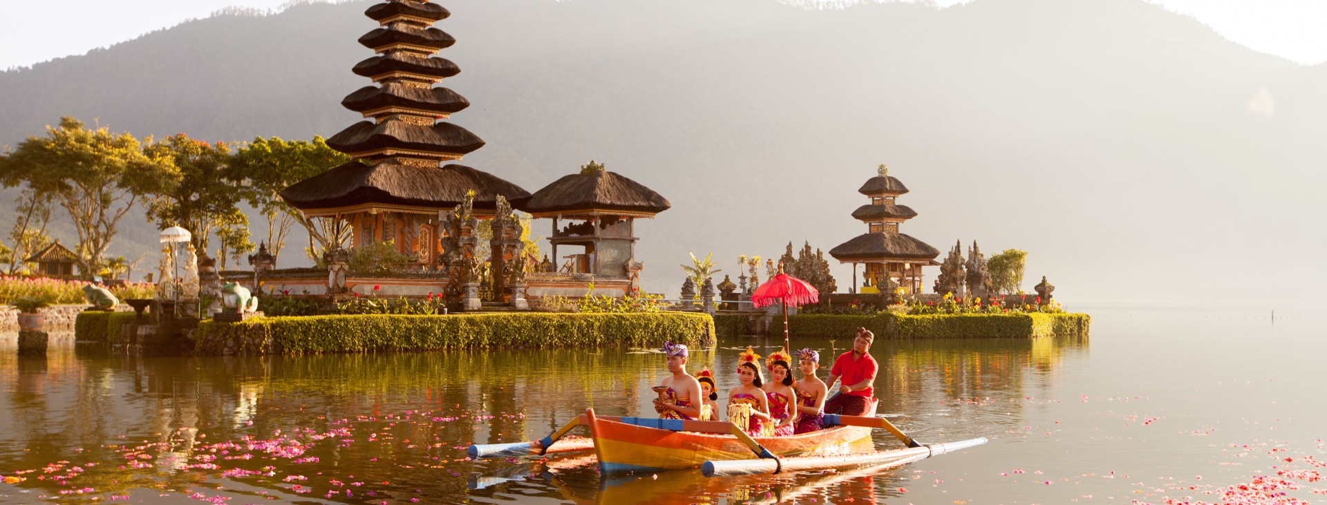 Tanrlar Adas Bali & Singapur